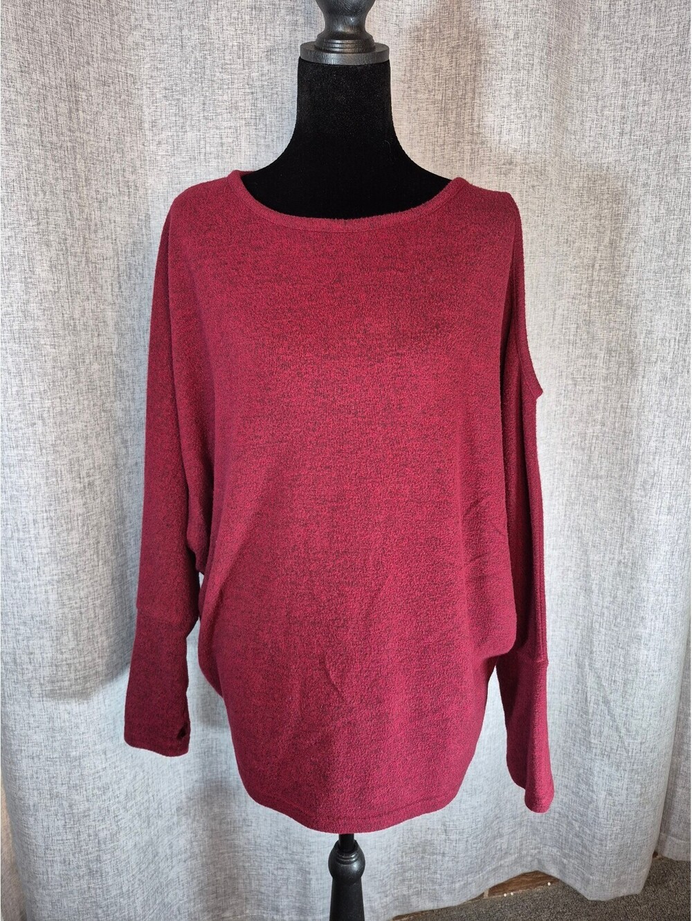 Size Large Main Strip Burgundy Oversized Cold Shoulder Thumbhole Tunic Top